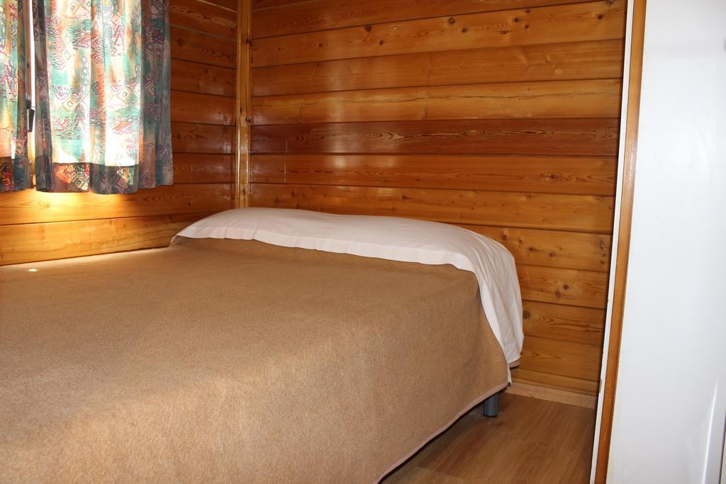 Bungalows Pena Montanesa Aínsa Szoba fotó